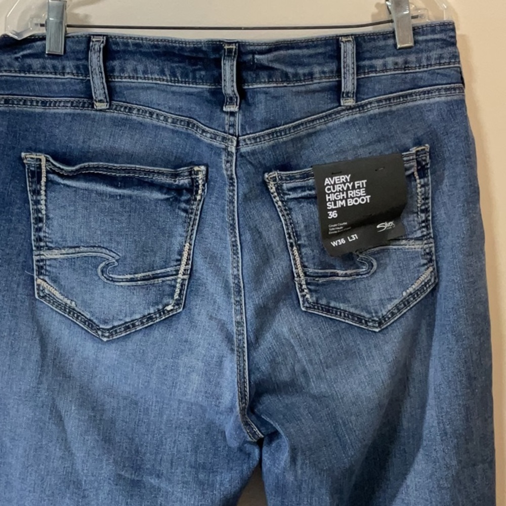 NWT Silver Jeans Avery Curvy High-Rise Slim. NEW - Picture 8 of 10